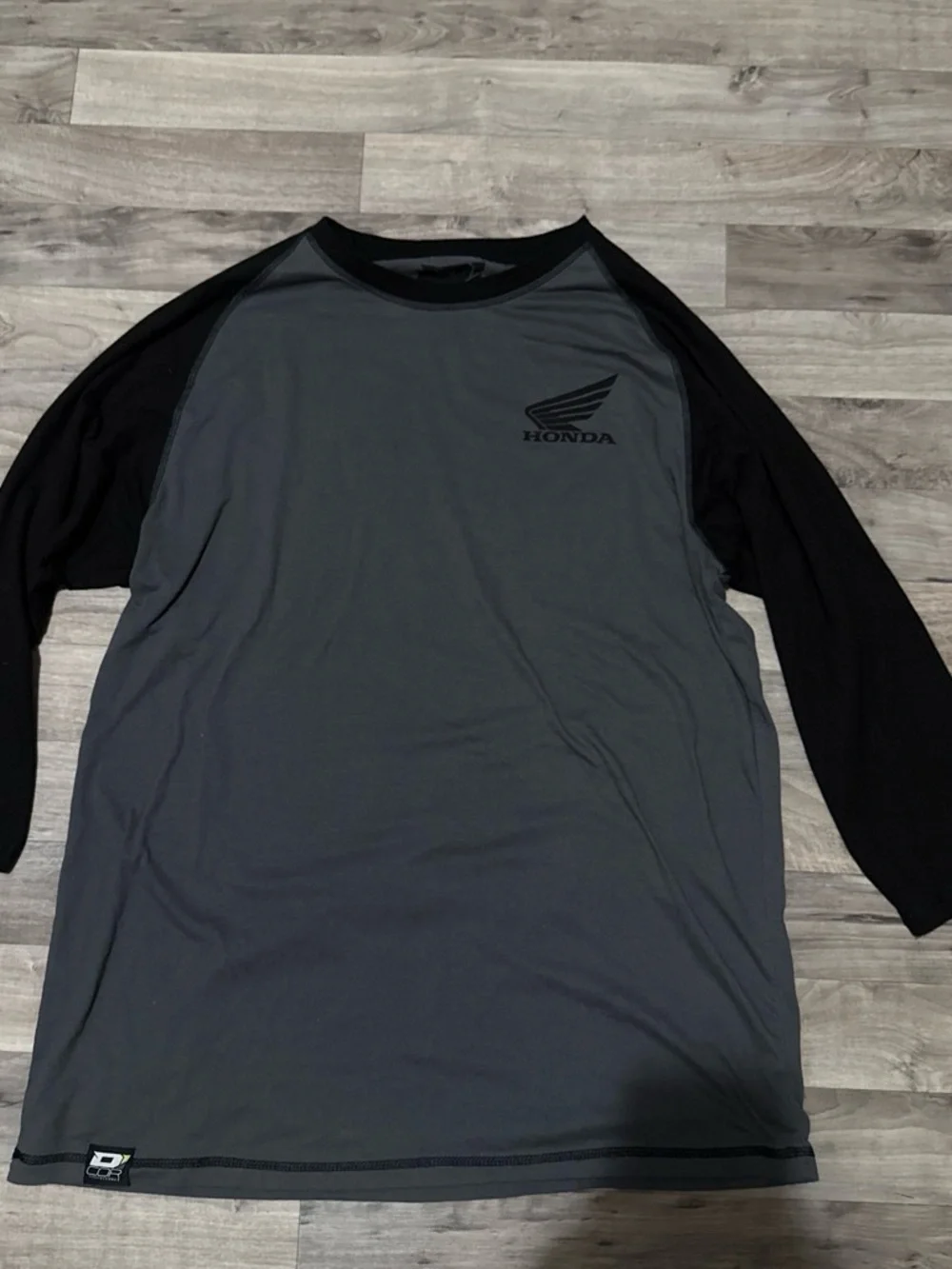 Honda Men's Raglan Long-Sleeve Shirt in Charcoal and Black